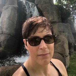 Meet your Posher, Allison